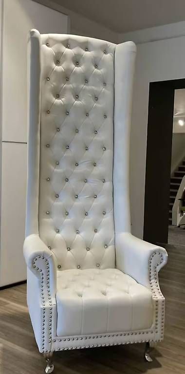 Poltrone: Chesterfield Modern Barock Hochlehner – Usato da St. Gallen venduto da SG_CH1