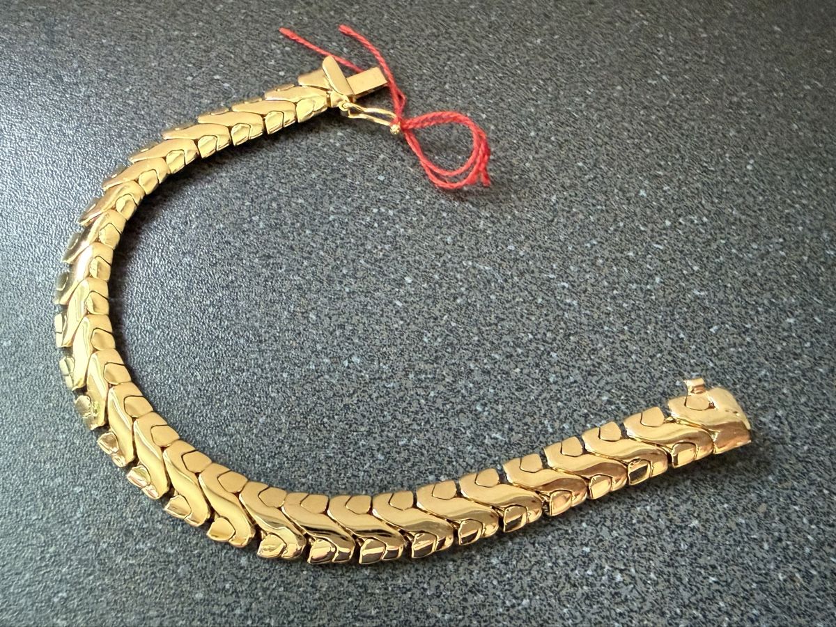 Armbänder & -reifen: ✨Vintage Goldfarbene Armband – Gebraucht aus Lamone von LaCantinaMagica 1