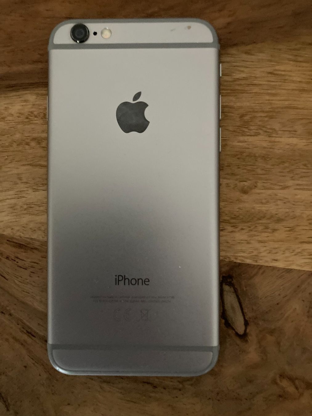 Apple Telefoni cellulari / Smartphones: Apple iPhone 6 Silber – Mit Originalverpackung – Usato da Wabern venduto da koe_97bw 2