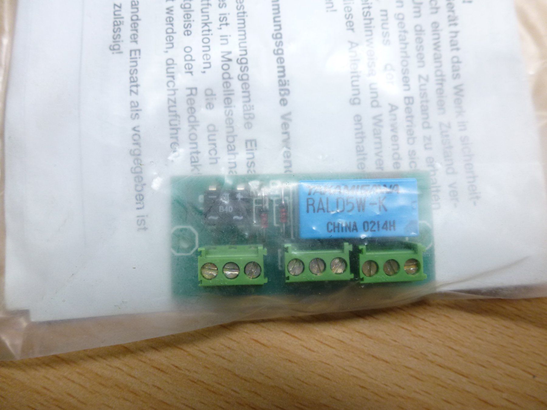 Elektronikbauteile: H-Tronic Universal-Schaltbaustein – Neu und originalverpackt aus Hombrechtikon von Se9 2