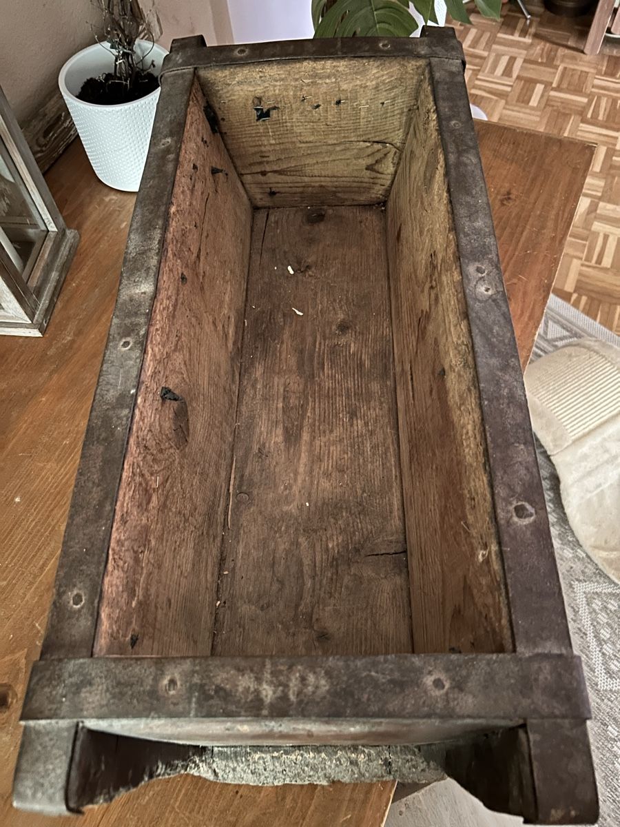 Articoli in legno: Alter Holztrog – Usato da Bern venduto da Dafi7 4