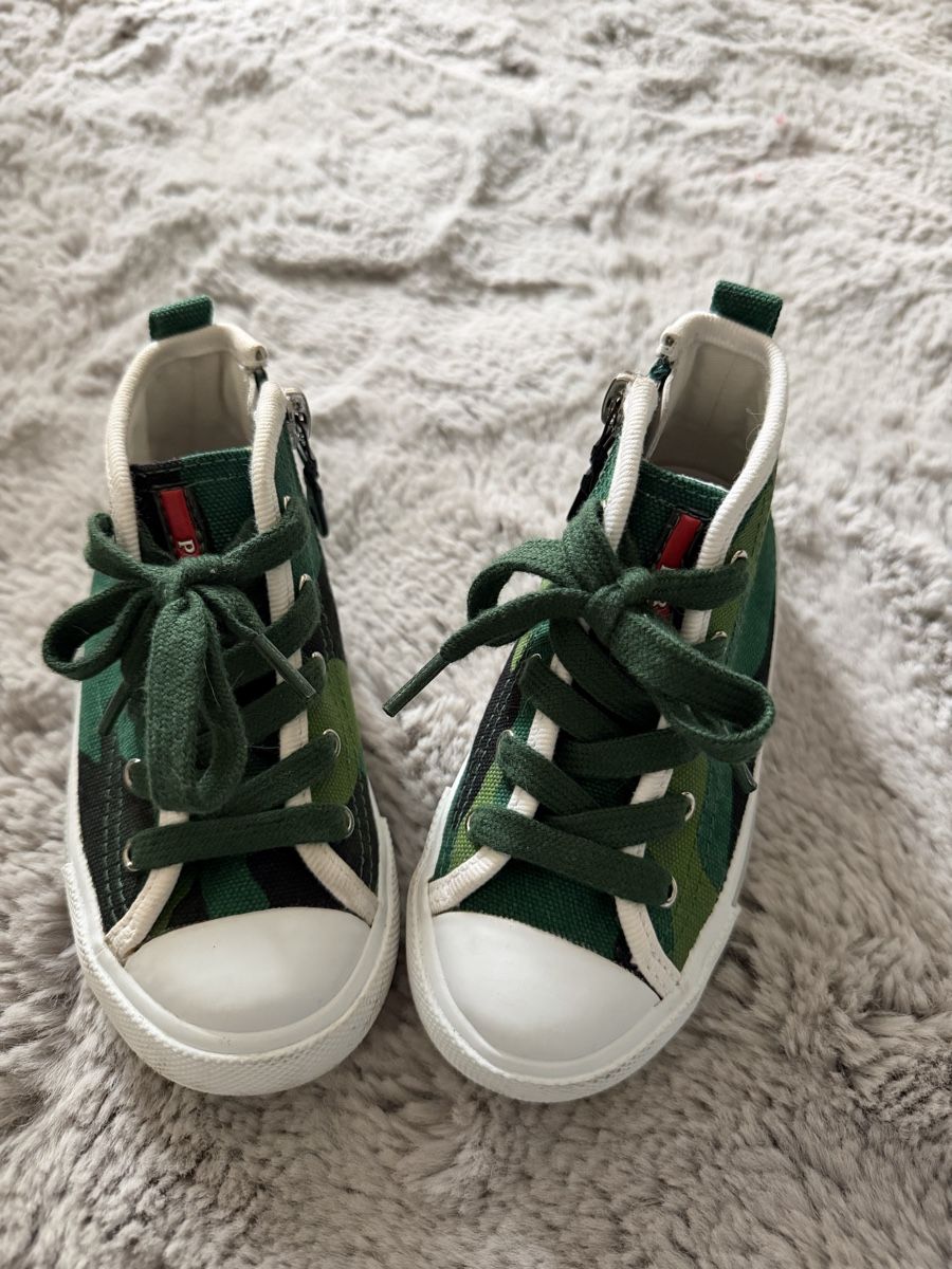 Prada Scarpe per ragazzi: Prada , 24 size – Usato da Schaffhausen venduto da Nadiuna 1