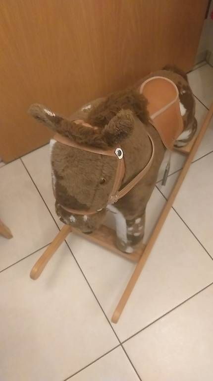 Giocattoli: Schaukelpferd – Usato da Wangen ZH venduto da oky-doky