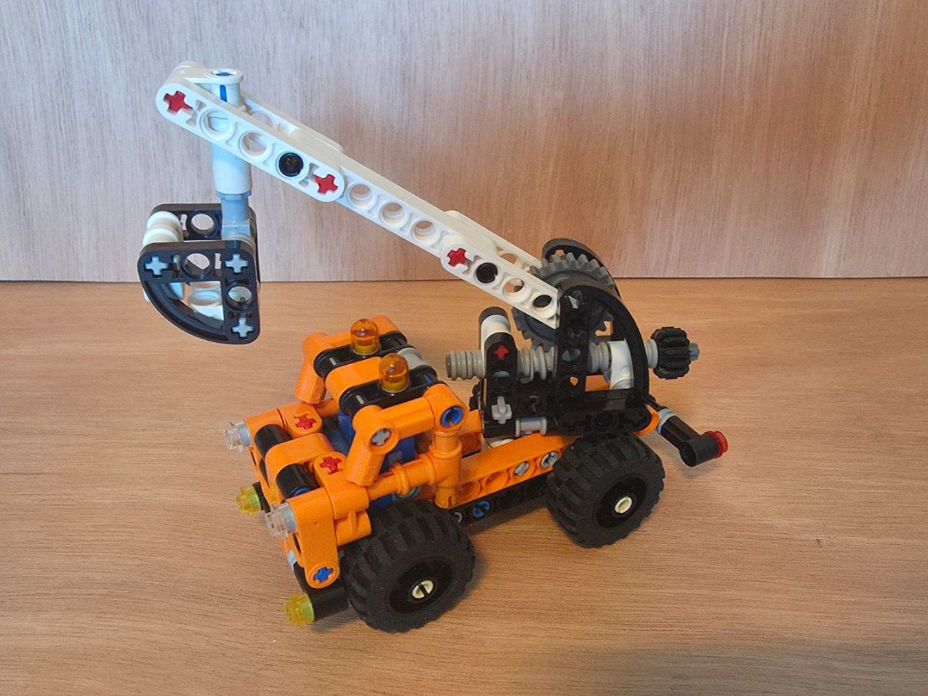 Lego Kit di costruzioni: LEGO Technic - 42088 Cherry Picker – komplett – Usato da Malters venduto da mat_6102