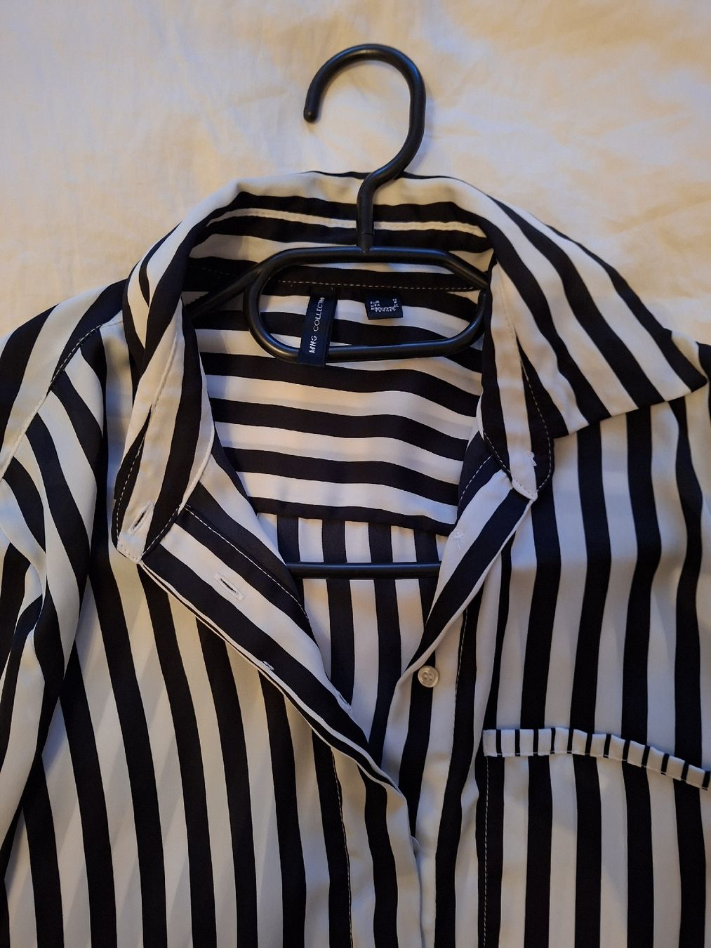 Mango Blusen: Mango Bluse Gr. M, schwarz-weiss gestreift, top Zustand – Gebraucht aus Au/ZH von Avivan 3