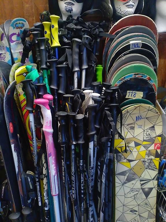 Skis: SKIS FREESTYLES  – D'occasion à Leysin par Liquidation-404 3