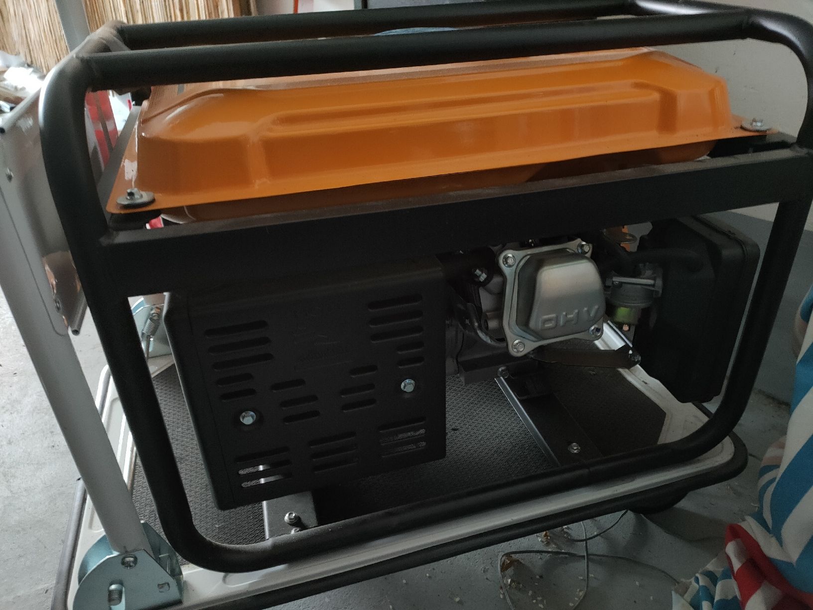 Generatori di corrente: Generator 2300 Watt – Usato da Wetzikon ZH venduto da Elos34 2