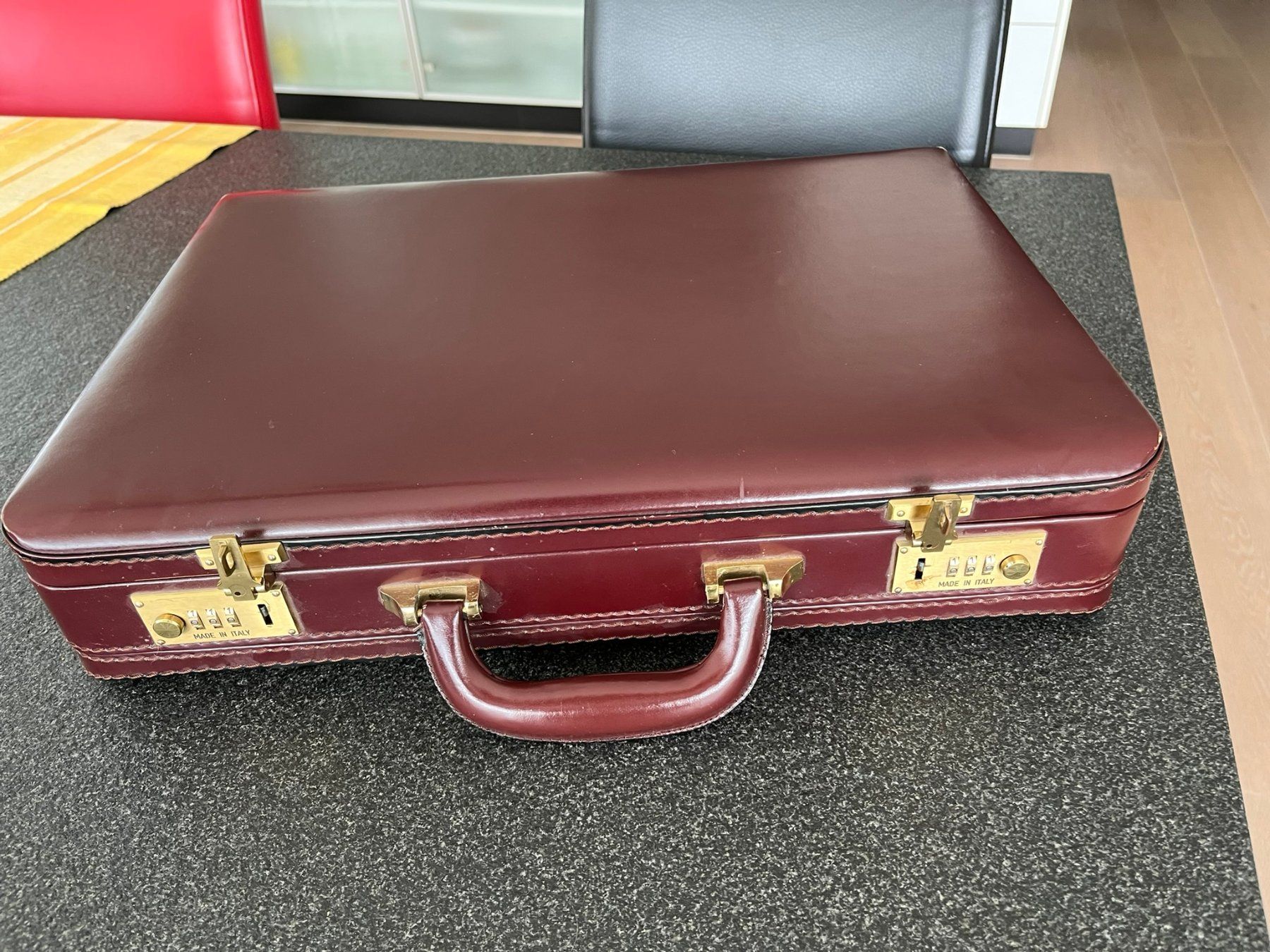 Valises & Sacs: Aktenköfferli – D'occasion à Muri AG par bimasent