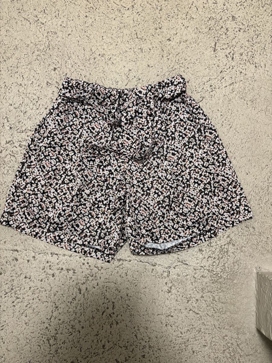 Zebra Pantaloni: Damen Shorts,Gr.S/M;Zebra – Usato da Winterthur venduto da Nena222 3