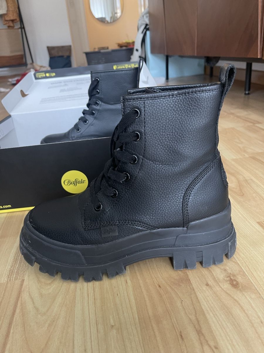 Buffalo Damenschuhe: Buffalo ASPHA - Plateaustiefelette - black – Neu (gemäss Beschreibung) aus Bern von zoe_g6g6 5
