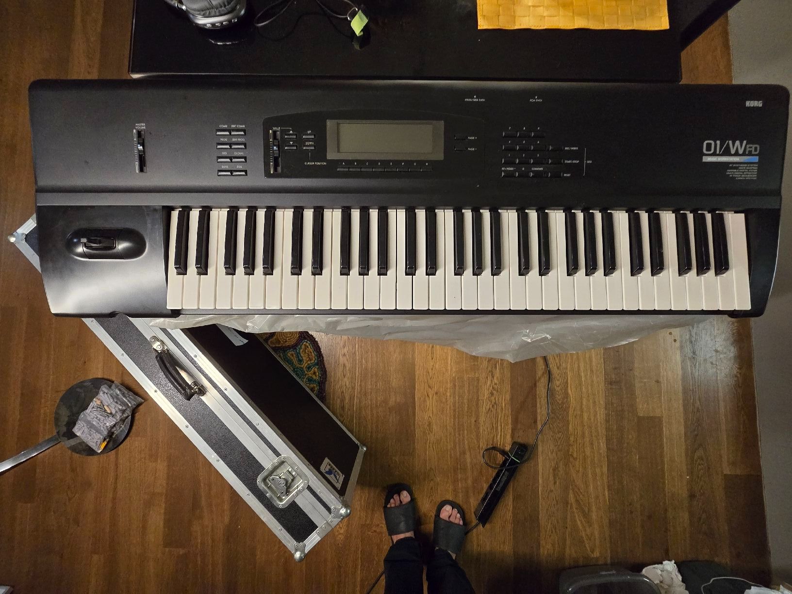Korg Strumenti musicali: Korg 01/WFD Workstation Synthesizer – Expanded Mit Hard Case – Usato da Zürich venduto da Roy-Events-Zurich