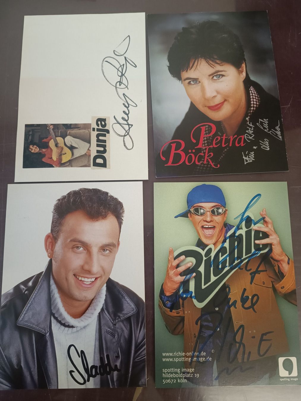 Autografi: Musik - 4x handsignierte Karten Set – Usato da Menziken venduto da Artographs