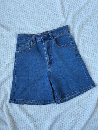 short bleu foncé Pull&Bear