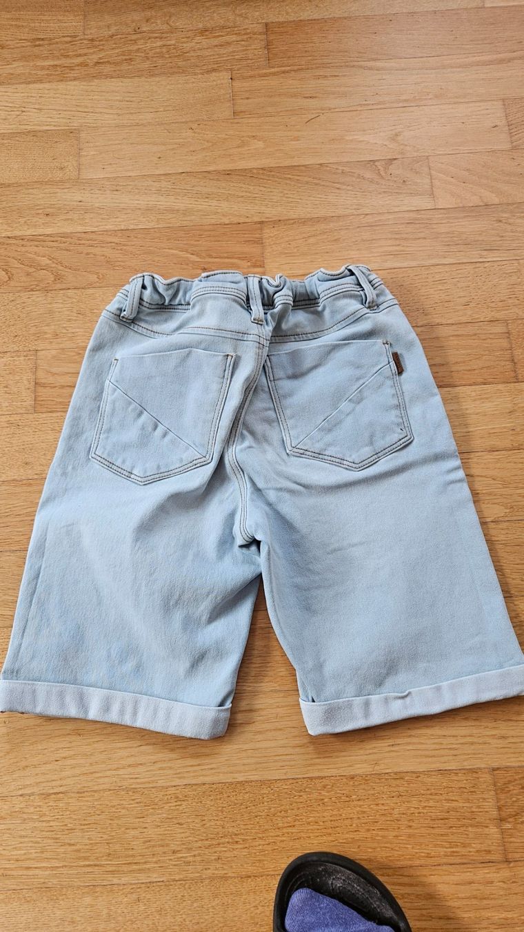 Name It Pantalons: Name it Shorts – D'occasion à Bubikon par diditoto 2