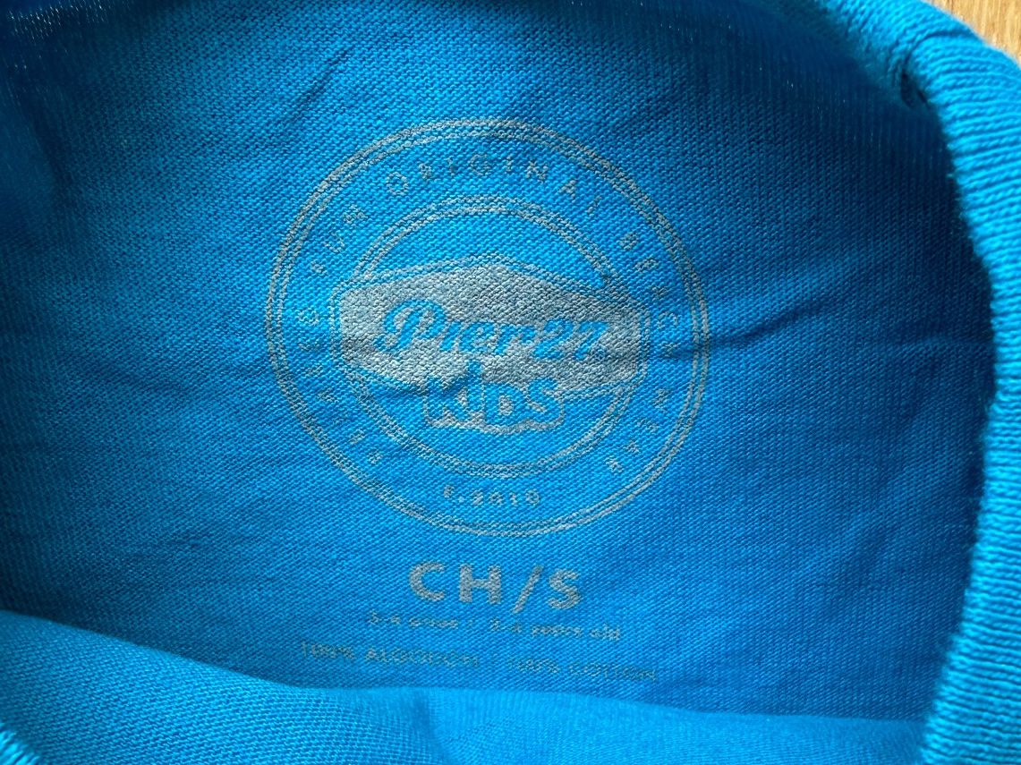 Lotti & Set di vestiti: T-shirts - Grösse 4-5 Jahre - Cancun – Usato da Baden venduto da polveres 5