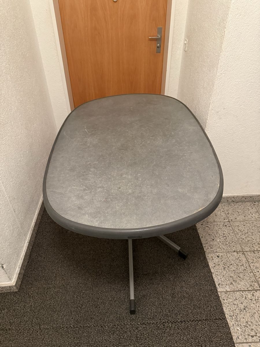 Tavoli: Gebrauchter Klapptisch für Balkon oder Garten, Top!  – Usato da Russikon venduto da RHB720718