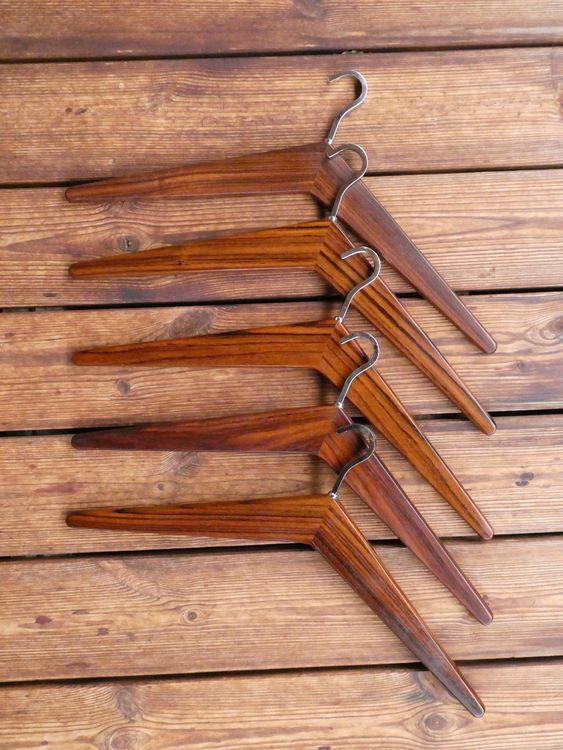10 Holzkleiderbügel Kirsche Mit Rutschfestem Hosensteg – 44,5 X 22,5 Cm, Aus Bambus & Holz