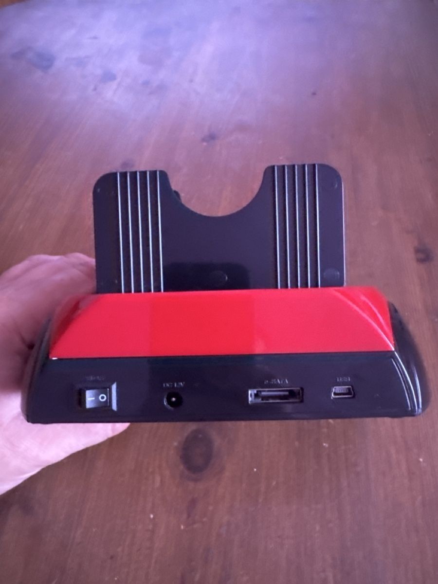 Docking station: All in 1 Card Reader Dockingstation rot/schwarz gebraucht – Neuf (Voir description) à rorschach par hot_qmr9 3