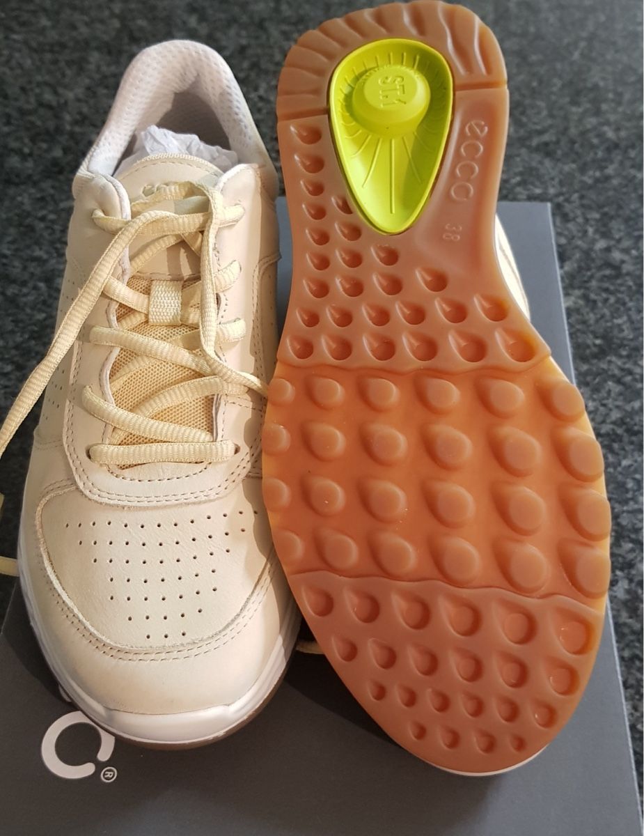 Ecco Scarpe da donna: Damen Sneaker Ecco Gr.38,ungetragen – Nuovo (secondo la descrizione) da Mauensee venduto da Braut-kleid 3