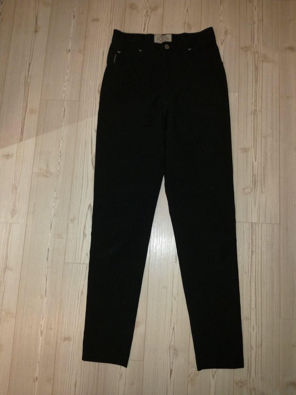 Armani Pantaloni: ARMANI  Pantalon/Hose    Taille / Grosse W27 – Usato da Cossonay-ville venduto da Super-Price-Quality