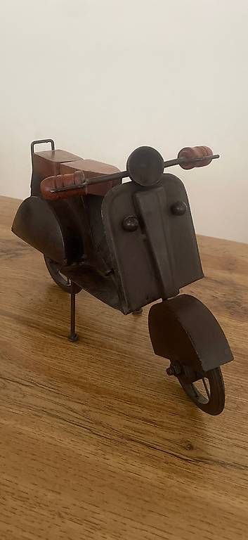Kits de montage: Vespa en Fer et bois  – D'occasion à Fribourg par lma_kc6k 1