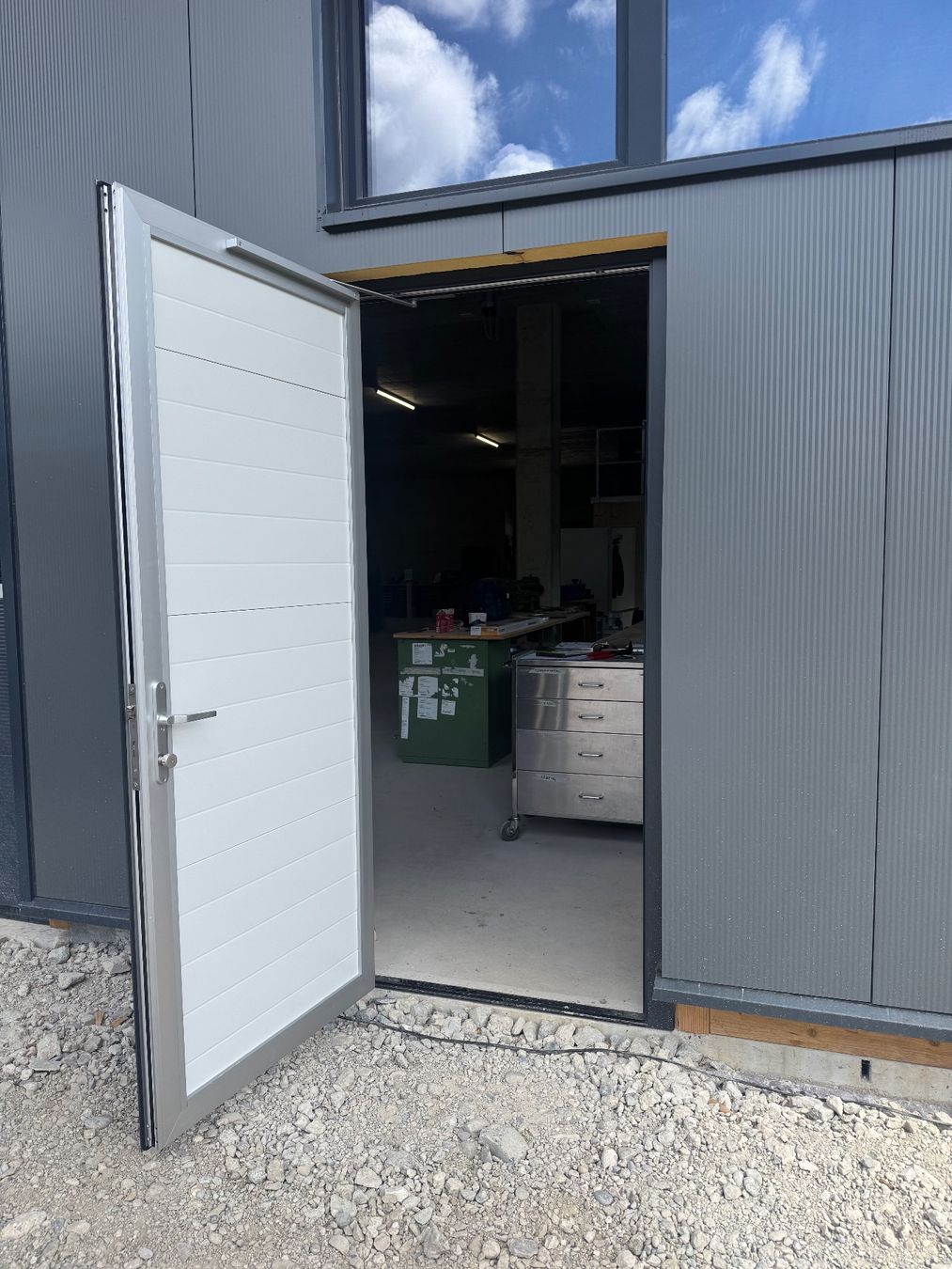 Porte: Türe Alu Iso 60 – Usato da Grosswangen venduto da honda1986 2