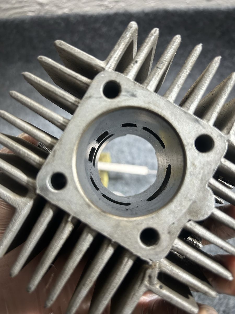 Puch Parti ricambio per ciclomotori: Puch maxi Zylinder 45mm – Usato da Biel/Bienne venduto da InterEngine 1