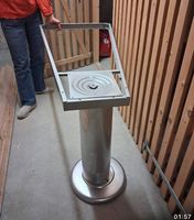 Pied de table
