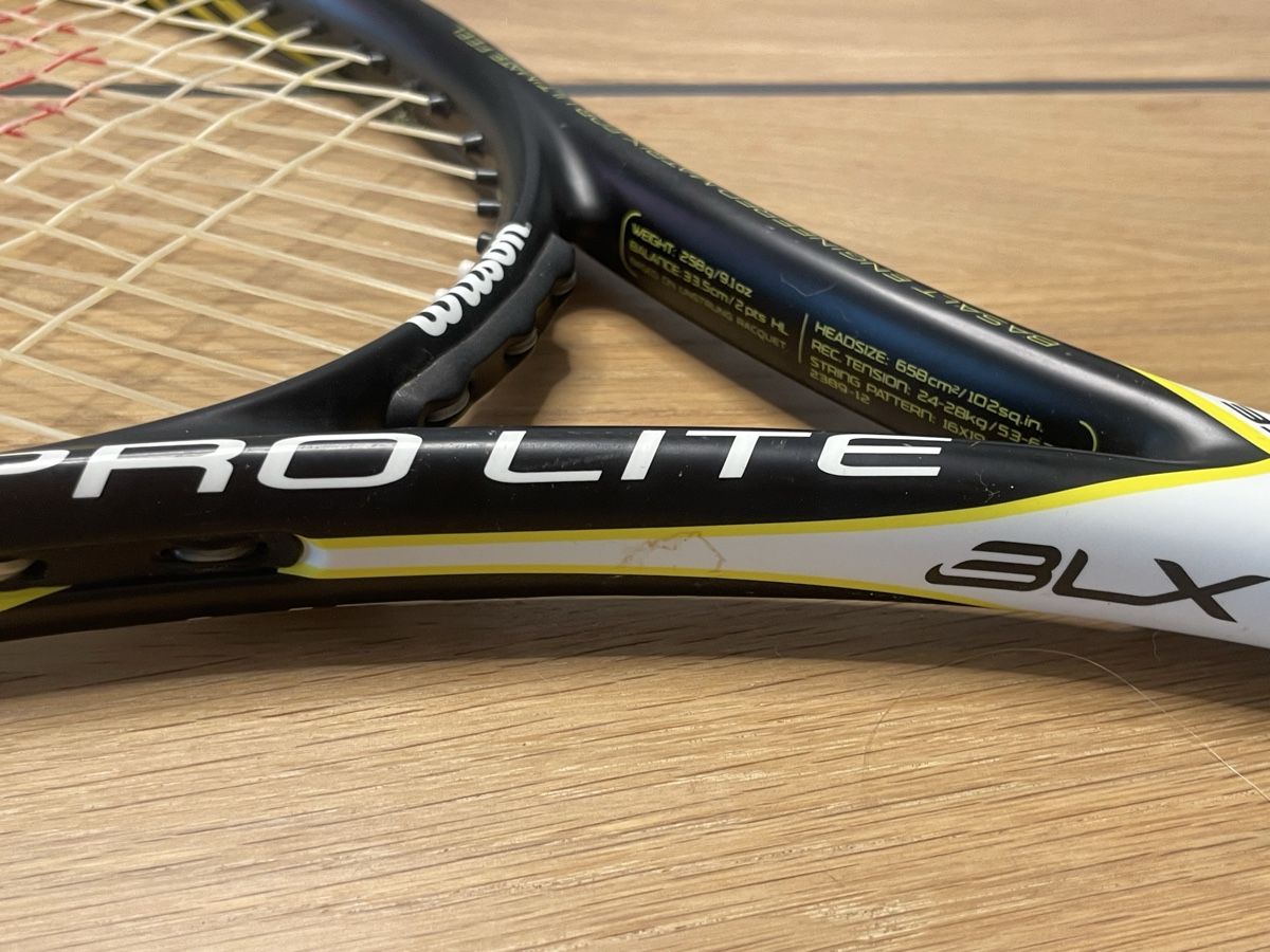 Raquettes: Wilson Pro Lite Tennisracket 3 LX gebraucht – D'occasion à Lostorf par aar_w8st 2