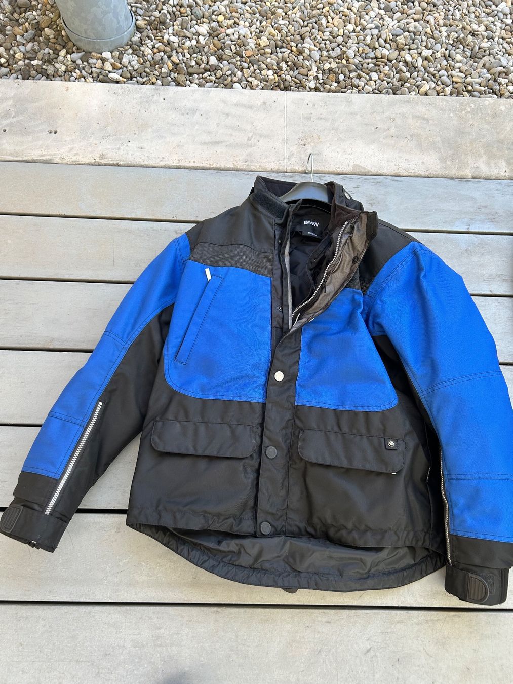 BMW Completi: BMW Motorrad-/Rollerkombi Gr. 50, Goretex – Usato da Gerlafingen venduto da Derbergruft 1