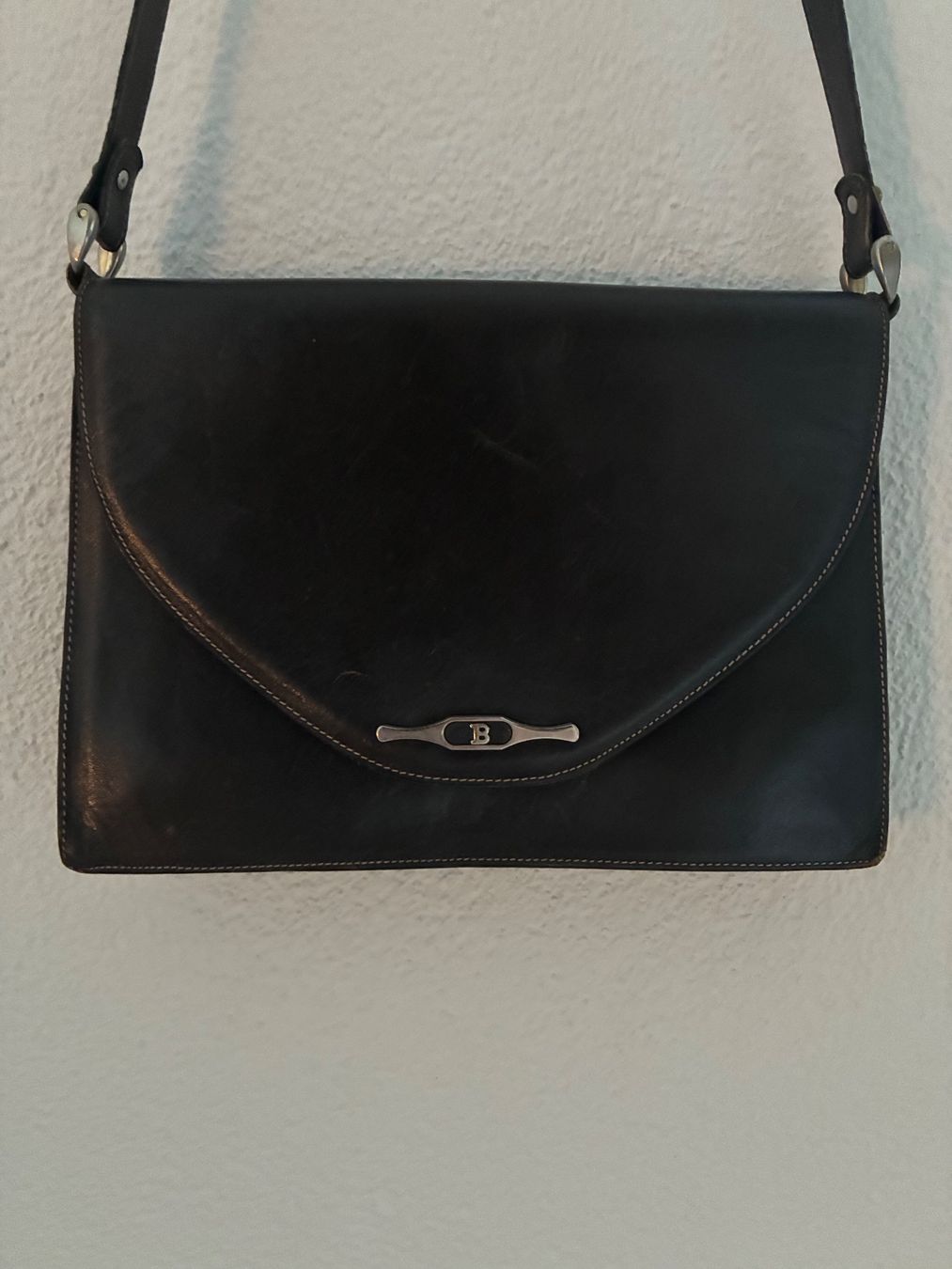 Taschen für Damen: Bally Tasche – Gebraucht aus Fribourg von waves55 1
