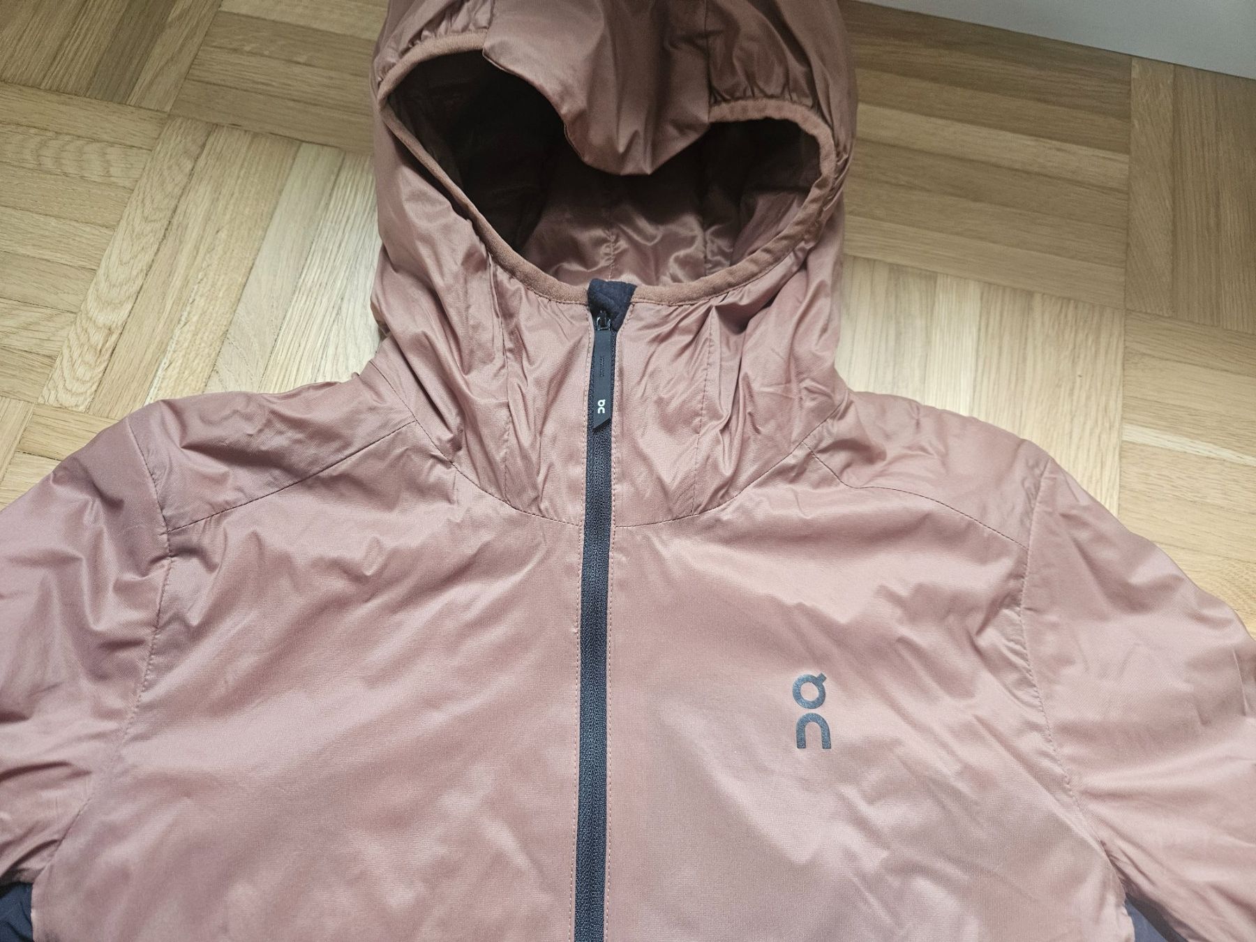 Giacche: On Running Insulator Jacke Damen Gr. M – Usato da Oberhelfenschwil venduto da tup12 2