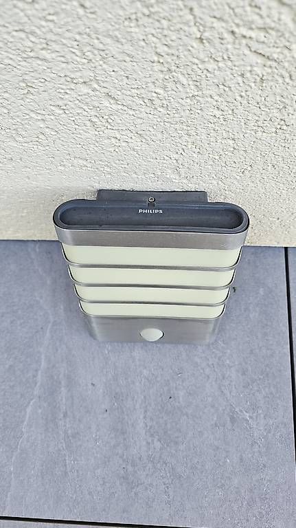Philips Lampen: Lampe murale extérieur Led Philips – Gebraucht aus Bôle von Lemon 1
