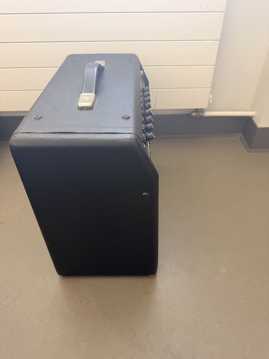 Fender Amplificatori: Fender SuperChamp x2 Amplifier Guitar (+Cables) – Usato da Winterthur venduto da luc_y6jl 3
