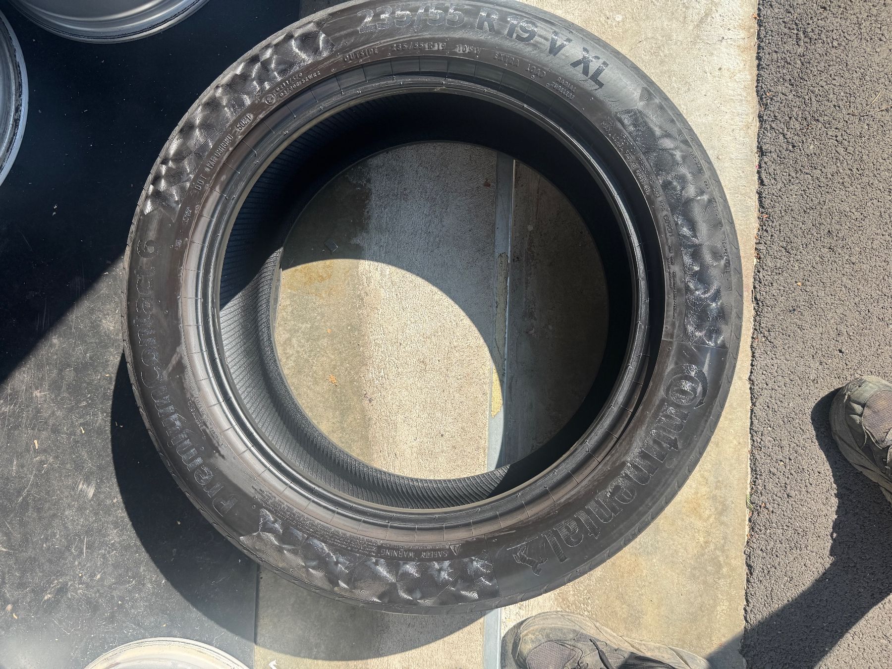 Continental Pneus & Kompletträder: 235/55R19 – Gebraucht aus Widen von Dinero02 3