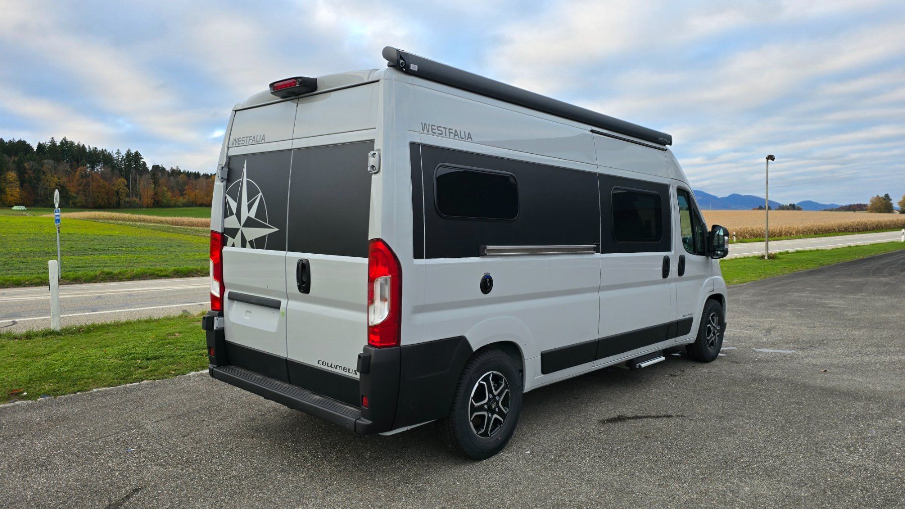 Westfalia Veicoli da campeggio: Westfalia Columbus 600 E, Grigio Campovolo – Nuovo e nell'imballaggio originale da Lohn-Ammannsegg venduto da MOBYCAMPERS 1