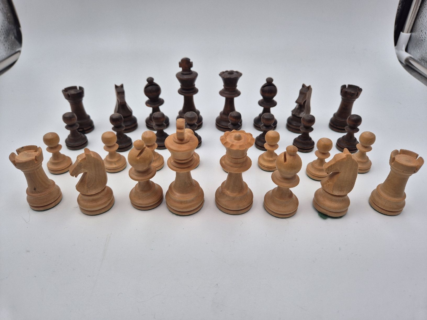 Spiele: Schachfiguren Holz mit Holzkiste  – Gebraucht aus Ettiswil von beekeper13 1
