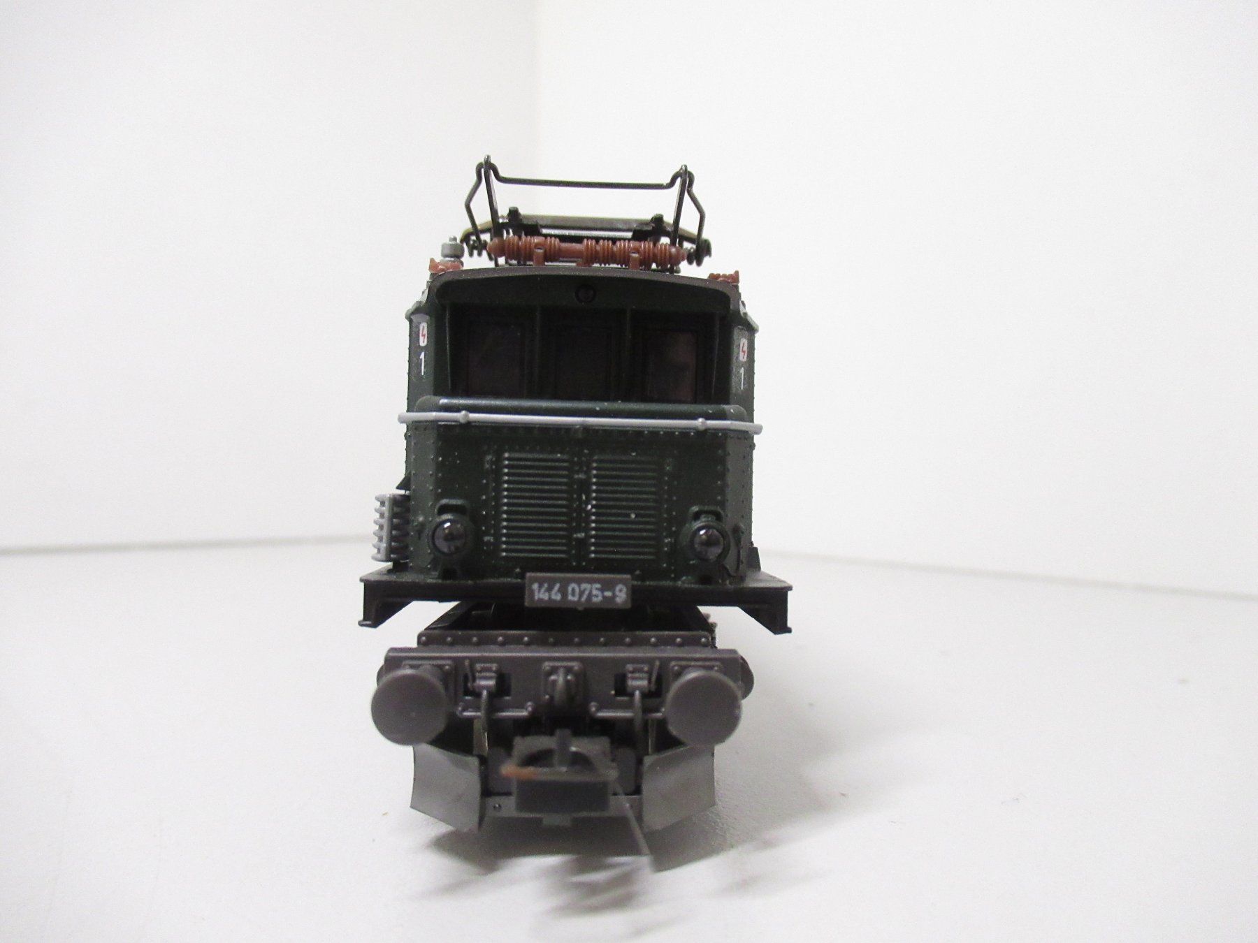 Roco Modellini di ferrovie: Roco 4131 E-Lok BR E144 der DB Deutsche Bahn DC Analog H0 – Usato da Basel venduto da mhmarken 3
