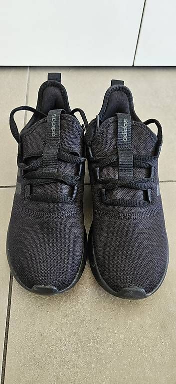 Adidas Scarpe da donna: Adidas Slipper Sneaker Gr. 36 fast gratis! Ab 1 Franken! – Usato da Baden venduto da Boomer76 1