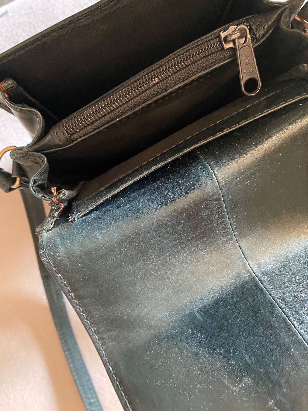 Borse da donna: Handtasche schwarz Ca 15x17 – Usato da Zermatt venduto da Oli4.c 2