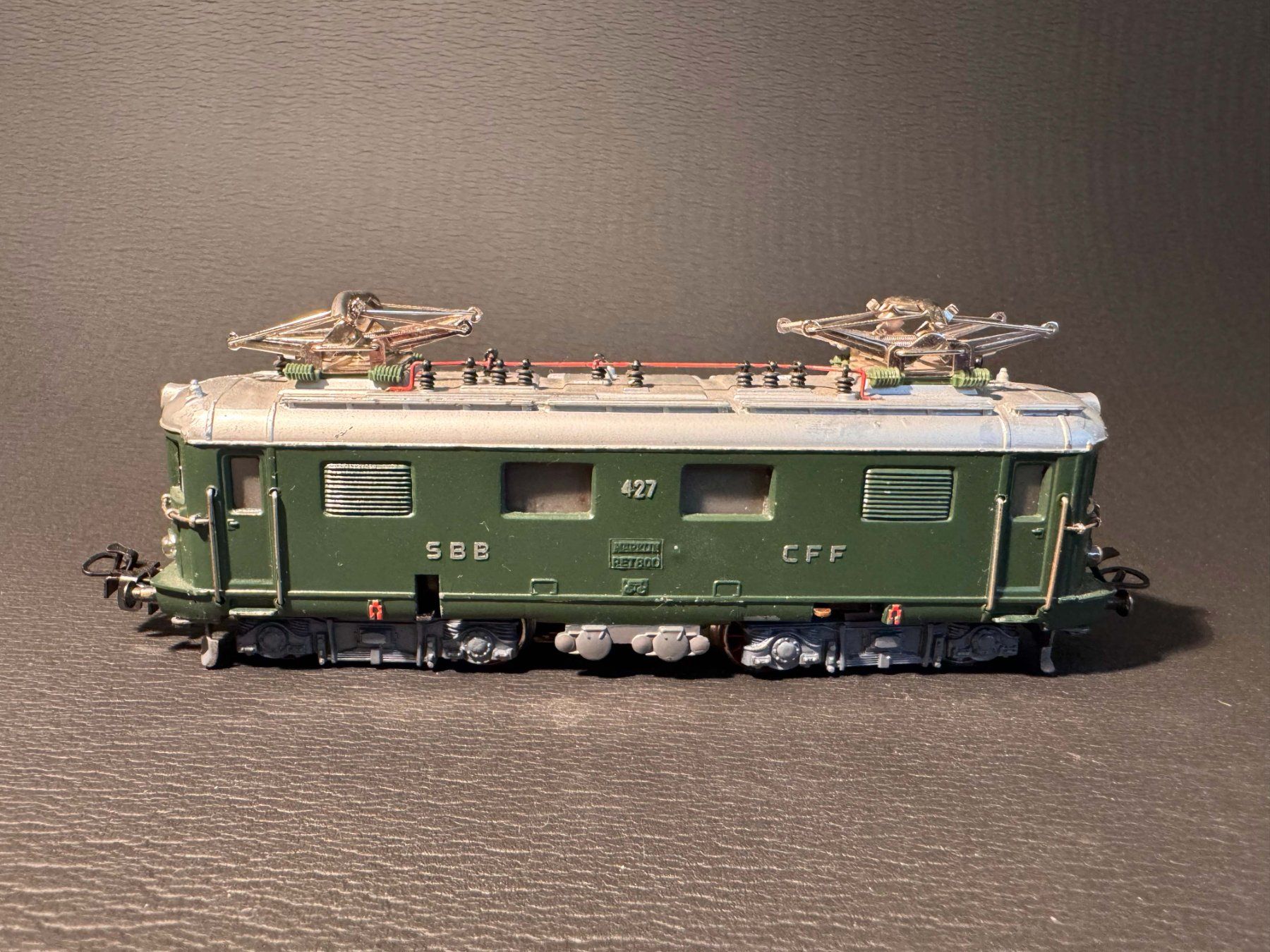 SBB/CFF/FFS Modelleisenbahnen: Märklin H0 Lok 427 – Gebraucht aus Kriens von Aveva 1