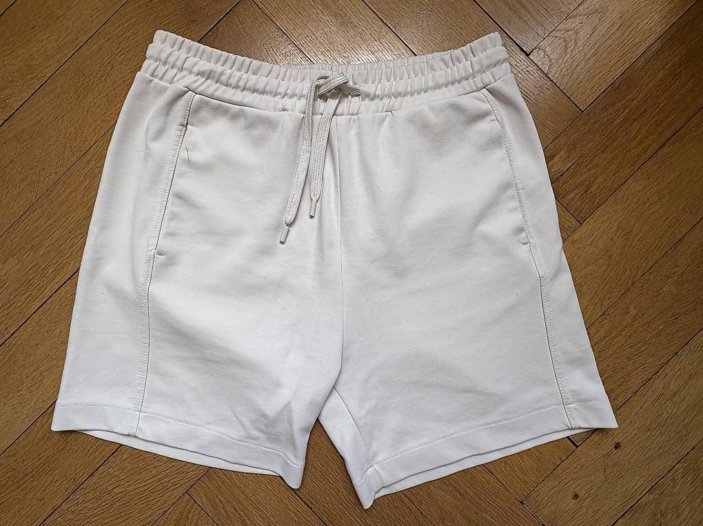 Hosen: Jogging Shorts von Zara – Gebraucht aus Basel von jan_k9cz