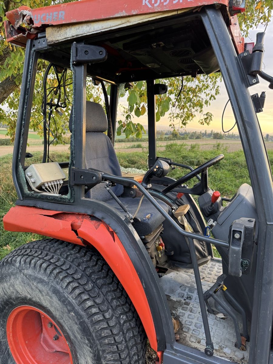 Kubota Traktoren: KUBOTA STV36 – Defekt aus St-Aubin FR von paj_5vn2 4