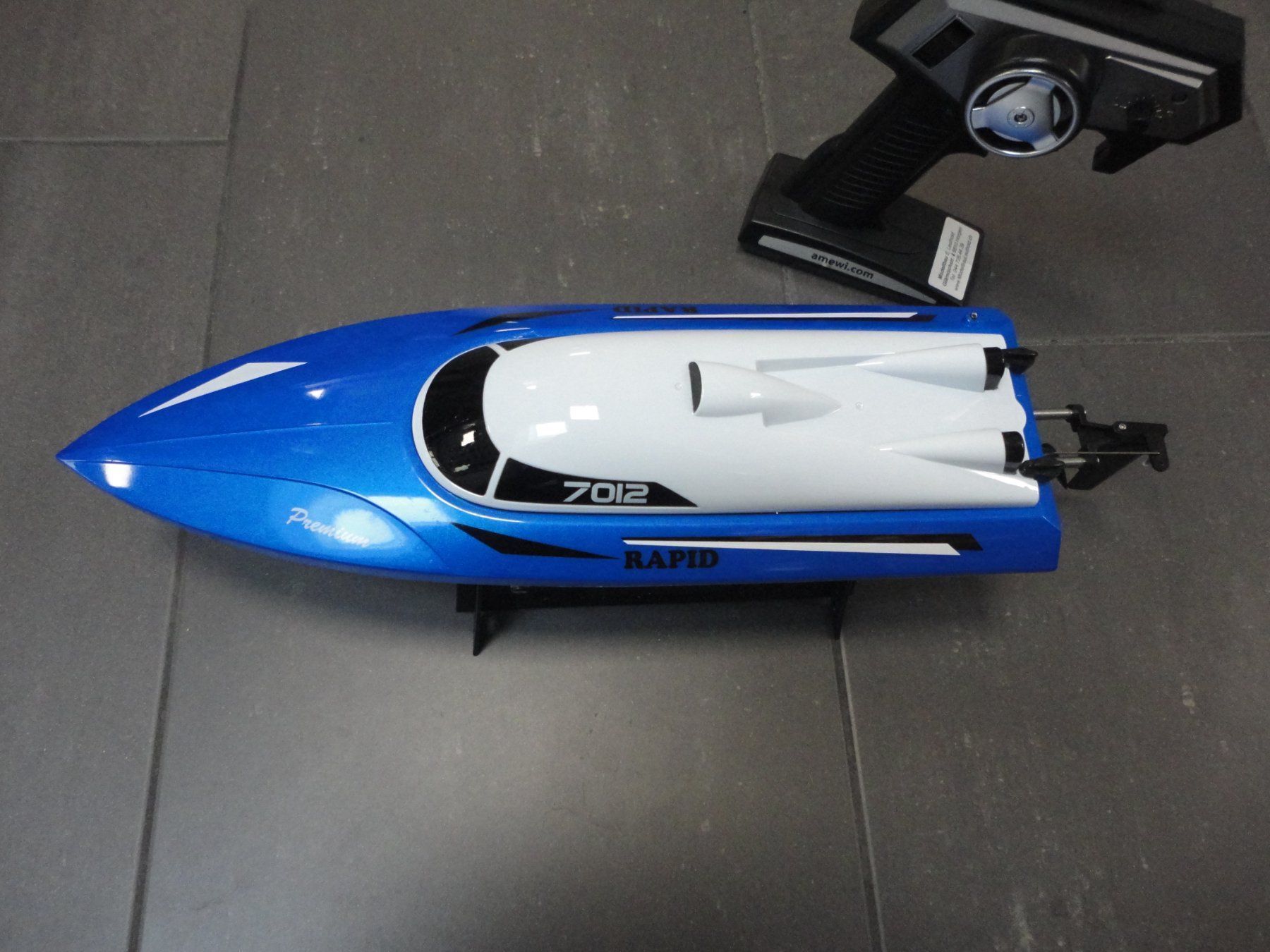 Modellismo RC: Speedboot komplett Set, mit Retourgang – Nuovo e nell'imballaggio originale da Horgen venduto da RcModell 1