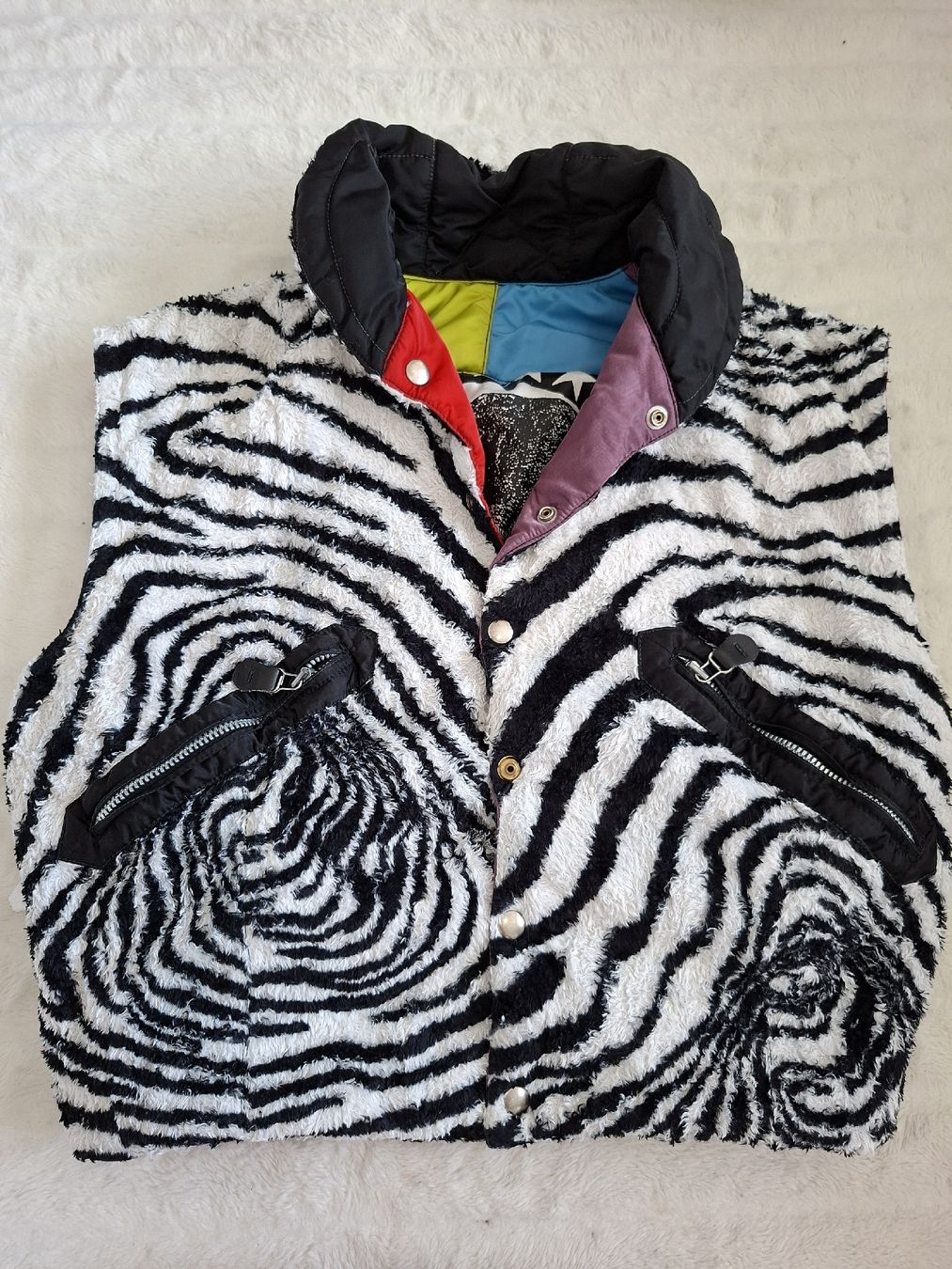 Jet Set Gilets & Westen: Gilet de ski Jet-Set réversible, zèbre/patchwork, anne 70 – Gebraucht aus Renens VD von ser_j2fn 1