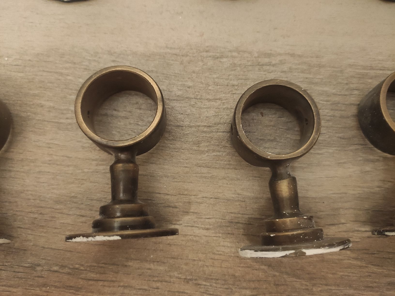 Supporti a parete: Fixations main courante – Usato da Neuchâtel venduto da snips01 2