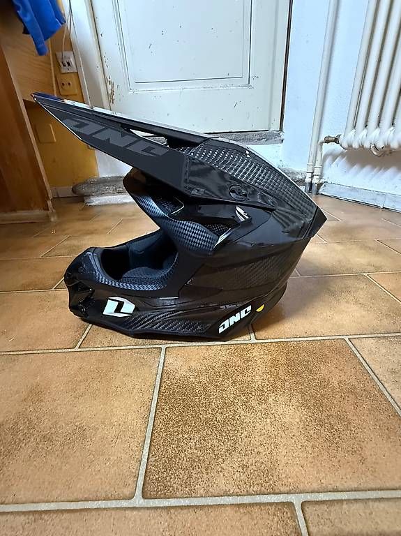 Caschi & visiere: Casco One Industries X-197 – Usato da Breno venduto da tol_bt2y 2