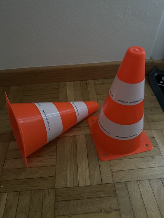 Huaer 10 Stück Trainingskegel - Leuchtende Fußballkegel Für Kinder Outdoor