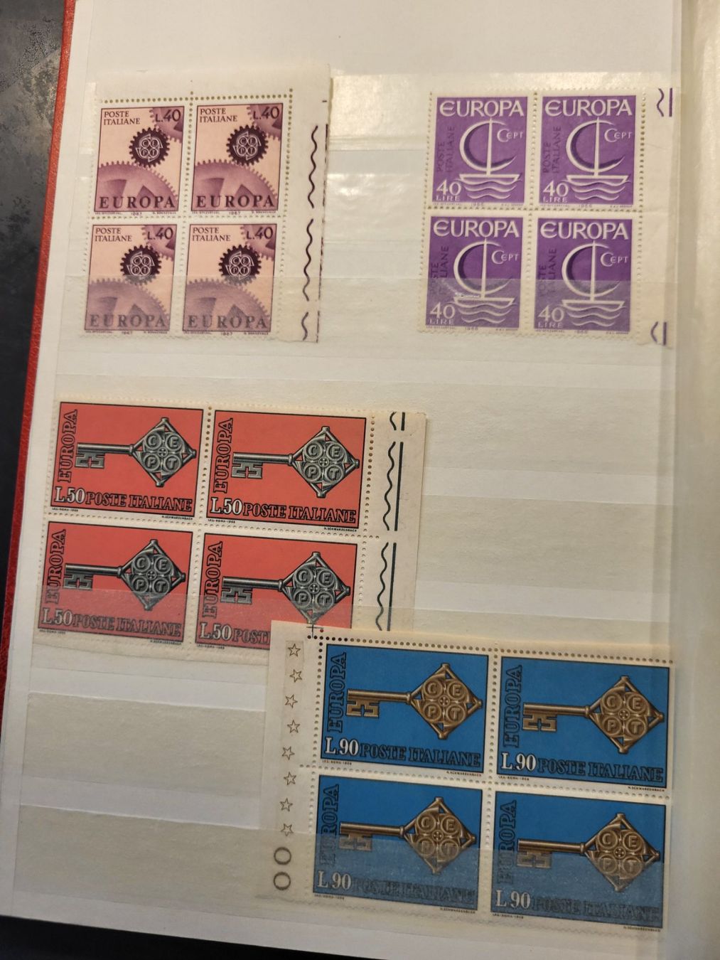 Alle Briefmarken: Sammlung Album - Italien – Gebraucht aus Rümlang von Turrin 9