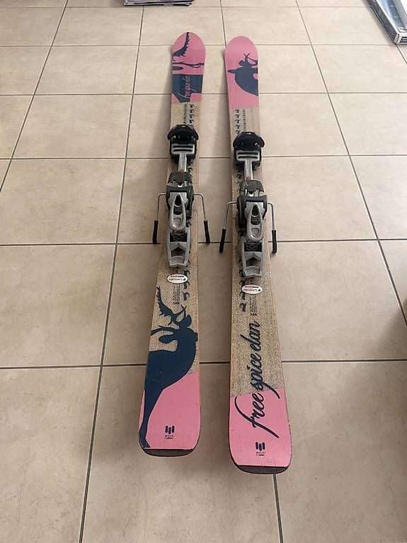 Sci: Elan Free Spice Ski 159 inkl. Bindung – Usato da meiringen venduto da Dbirri 1